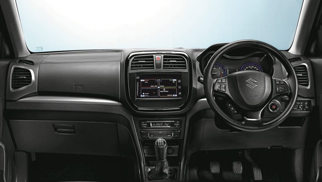 Maruti Vitara Brezza Vs Creta Vs Ecosport Vs Duster Vs Honda Br v Vs Tata Nexon Maruti Vitara Brezza Dashboard