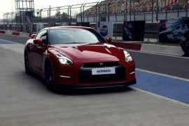 2015-nissan-gt-r-review-photos-front