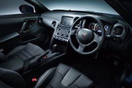 2015-nissan-gt-r-review-photos-interior