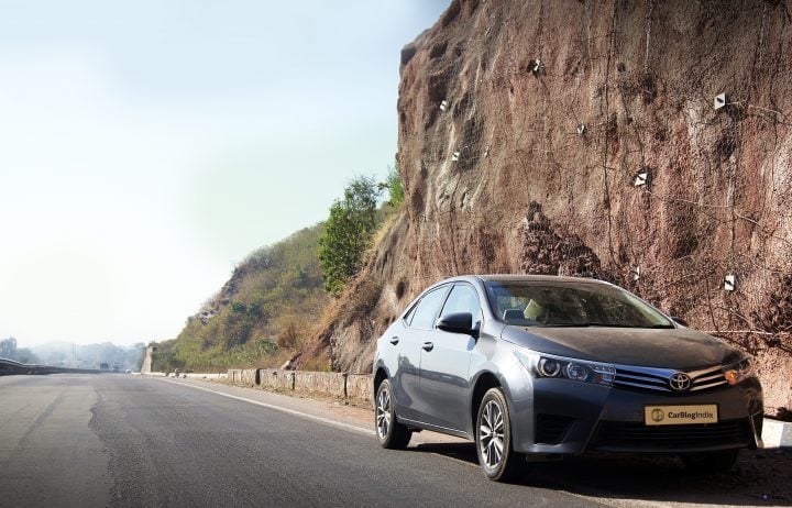 toyota corolla altis diesel test drive review photos front angle