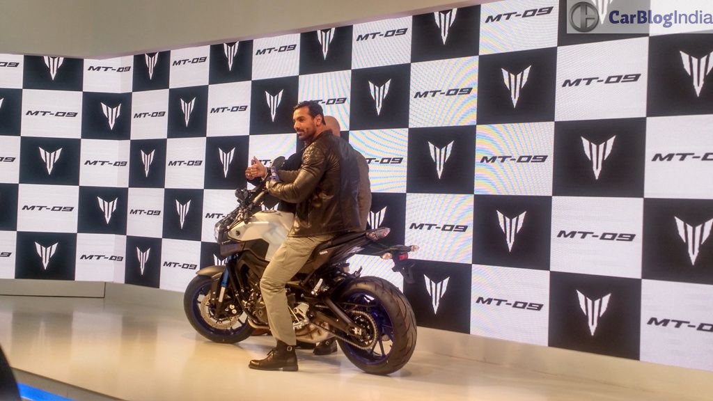 yamaha mt-09 india price john-abraham-yamaha-mt-09