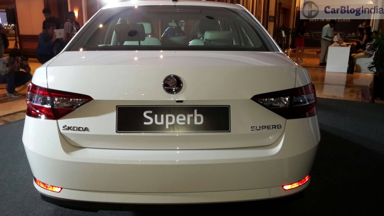 New Skoda Superb 2016 Price In India Mileage Specifications Review New Skoda Superb 2016 Photos