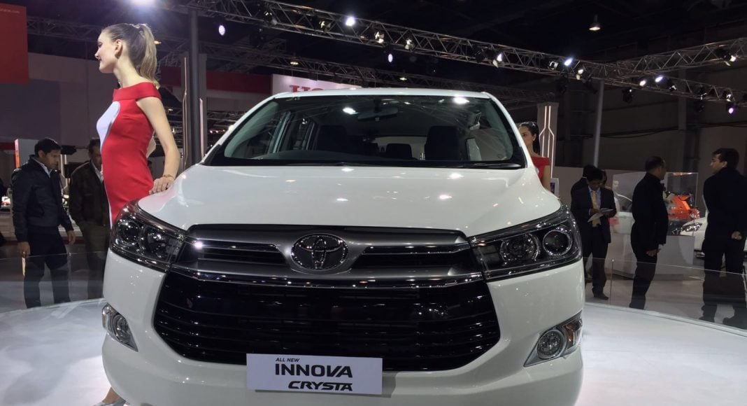 toyota-innova-crysta-auto-expo-2016-3
