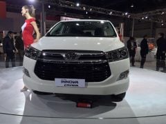 toyota-innova-crysta-auto-expo-2016-3