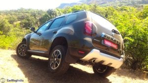 2016 renault duster facelift AWD rear angle