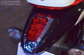 bajaj-v15-photos- taillight