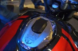 Bajaj v15 photos Black red fuel cap