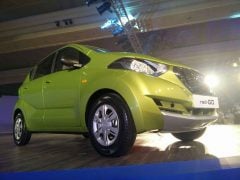 2016 Datsun Redi Go India Green Front Angle