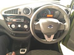 2016-datsun-redi-go-interior-dashboard-steering