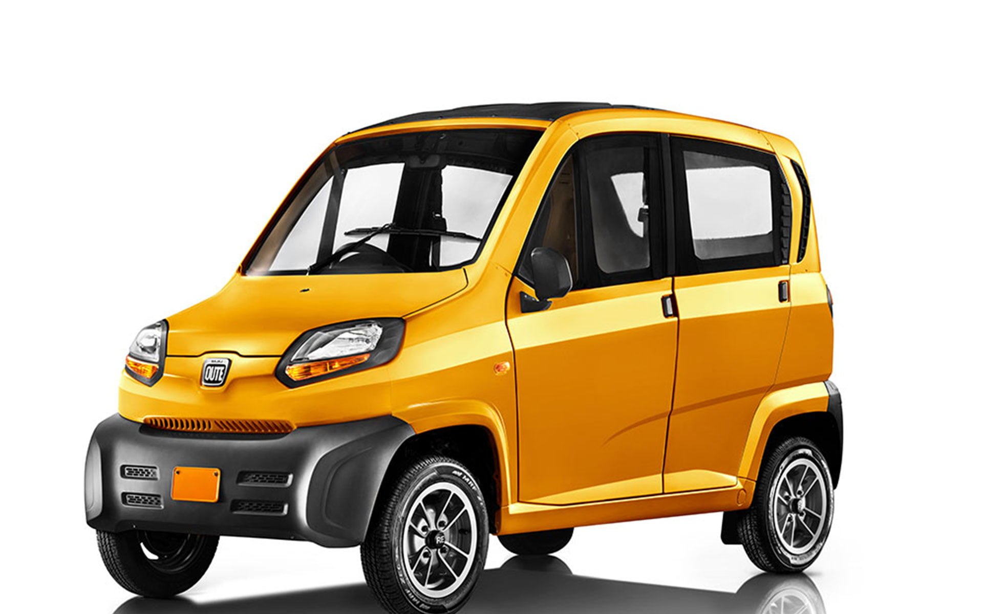 Bajaj Qute Small Car Front Side