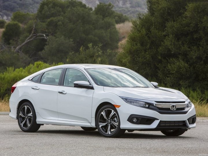 New Honda Civic India launch in April, 2017. 2016 Civic White Front Quarter Image-2