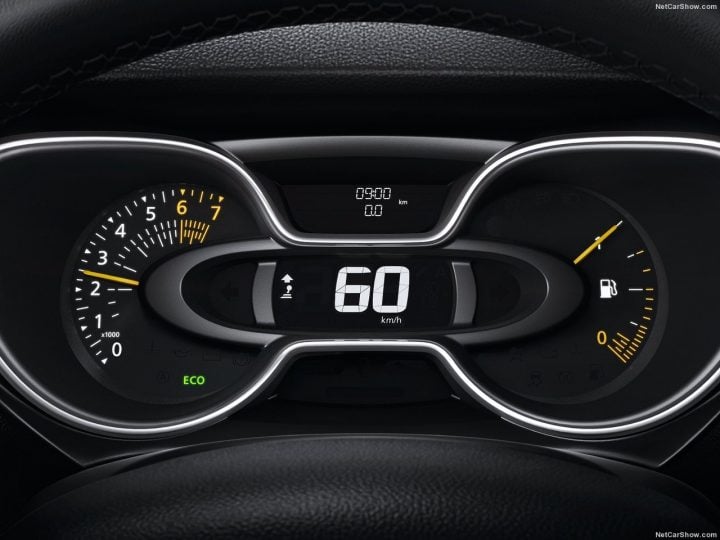 Renault Kaptur 2017 Speedo Console