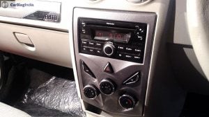 mahindra-everito-launch-images-centre-console