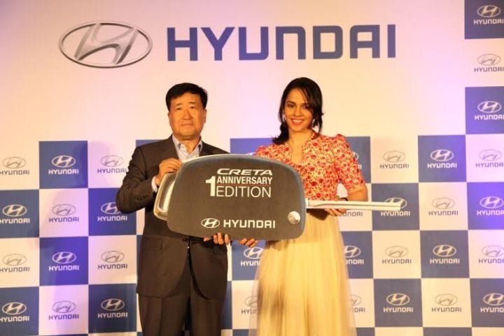 Hyundai Creta Anniversary Edition Price, Images, Features, Specs hyundai-creta-anniversary-edition-saina-nehwal-images (2)