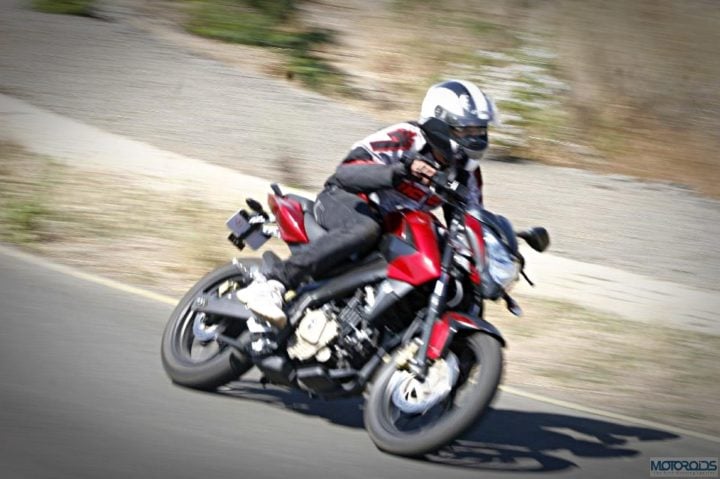 bajaj pulsar 200ns fi images