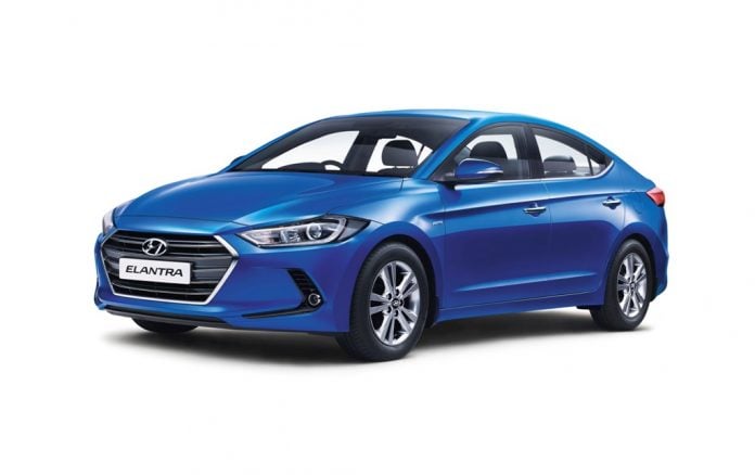 New 2017 Hyundai Verna vs Hyundai Elantra Comparison of Price, Specs