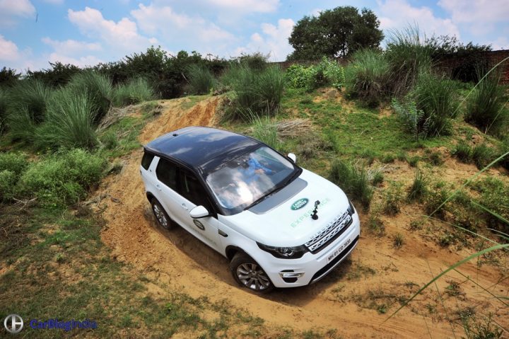 best car in india - land rover discovery sport