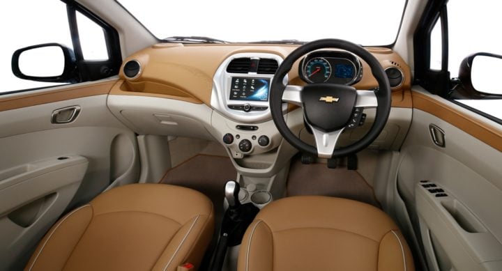 2017 chevrolet essentia official image interior cabin