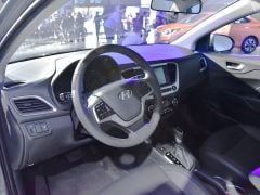 2017-Hyundai-Verna-interior-image