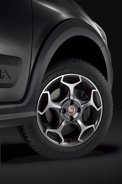 new-fiat-urban-cross-official-image-alloys