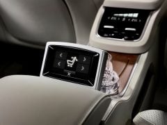 volvo-xc-90-t8-hybrid-official-image-rear-touch-display