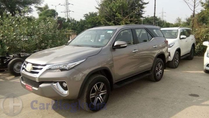 New 2016 Toyota Fortuner India Launch, Price, Release Date 2016-toyota-fortuner-india-spy-shots-front-side