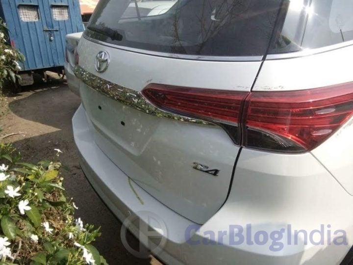 New 2016 Toyota Fortuner India Launch, Price, Release Date 2016-toyota-fortuner-india-spy-shots-rear-close