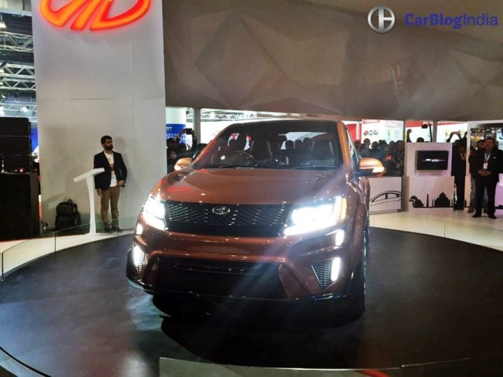 Mahindra XUV Aero Price 20 lakh, launch in 2019, Specifications, Design mahindra-xuv-aero-coupe-auto-expo-images-led-headlights