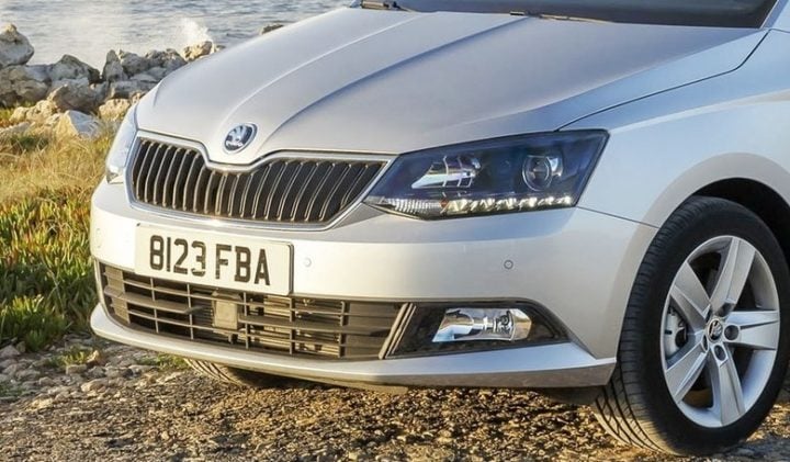 New Skoda Rapid vs Volkswagen Vento Comparison of Price, Specs new-skoda-rapid-nose