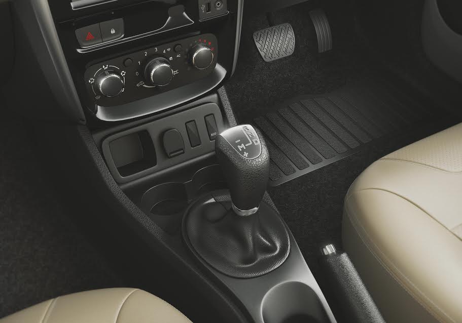Nissan Terrano AMT Automatic Price, Specifications, Mileage nissan-terrano-amt-automatic-gear-lever