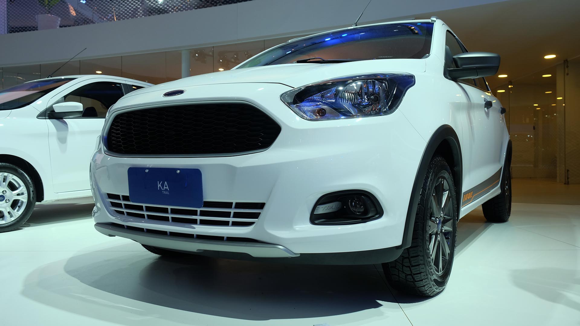 Ford Figo Freestyle Debut on January 31 - Launch Details, Price, Specs