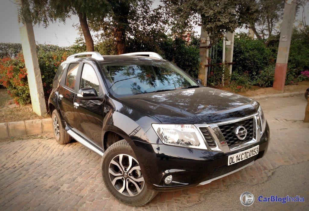 Nissan discontinues the Terrano in India due to poor sales. 