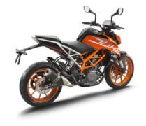 2017 KTM Duke 390 India rear angle