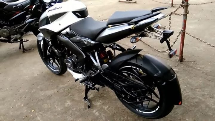 new 2017 Bajaj Pulsar NS200 Images