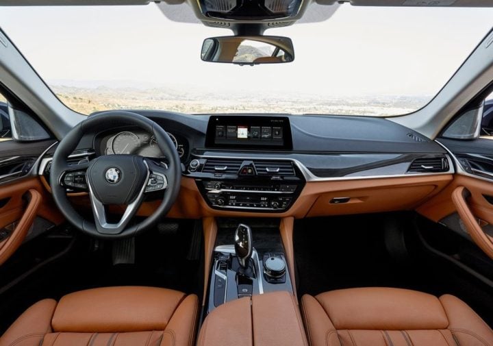 2017 bmw 5 series india official image dashboard