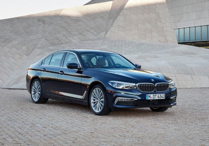 2017 bmw 5 series india official image front angle