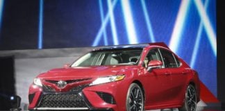 2018 toyota camry detroit auto show