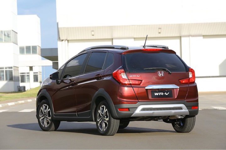 Honda WR-V images rear quarter