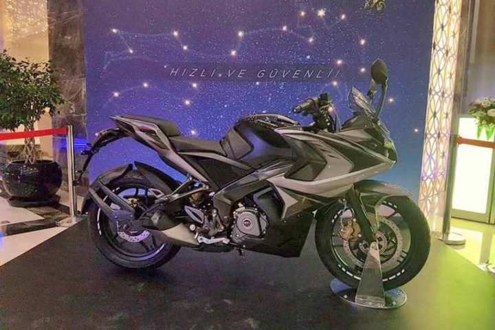 new 2017 Bajaj Pulsar RS200 Grey Black