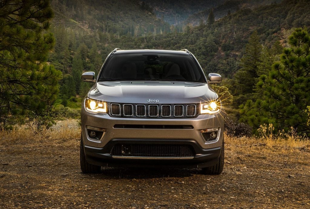 Jeep Comp India Price 14 95 20 65 Lakh Specs Interior 2017 Jeep Comp Official Images 1