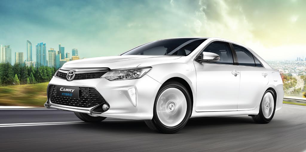 2017 Toyota Camry Hybrid India Price, Specifications, Mileage, Features, Colours