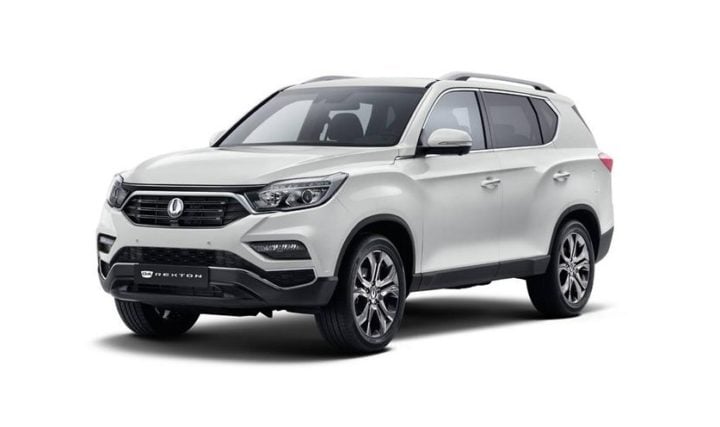 upcoming mahindra cars in india 2018 Mahindra SsangYong Rexton front angle