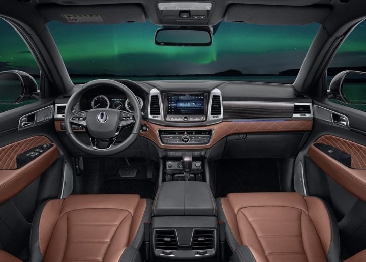 2018 Mahindra SsangYong Rexton interiors dashboard