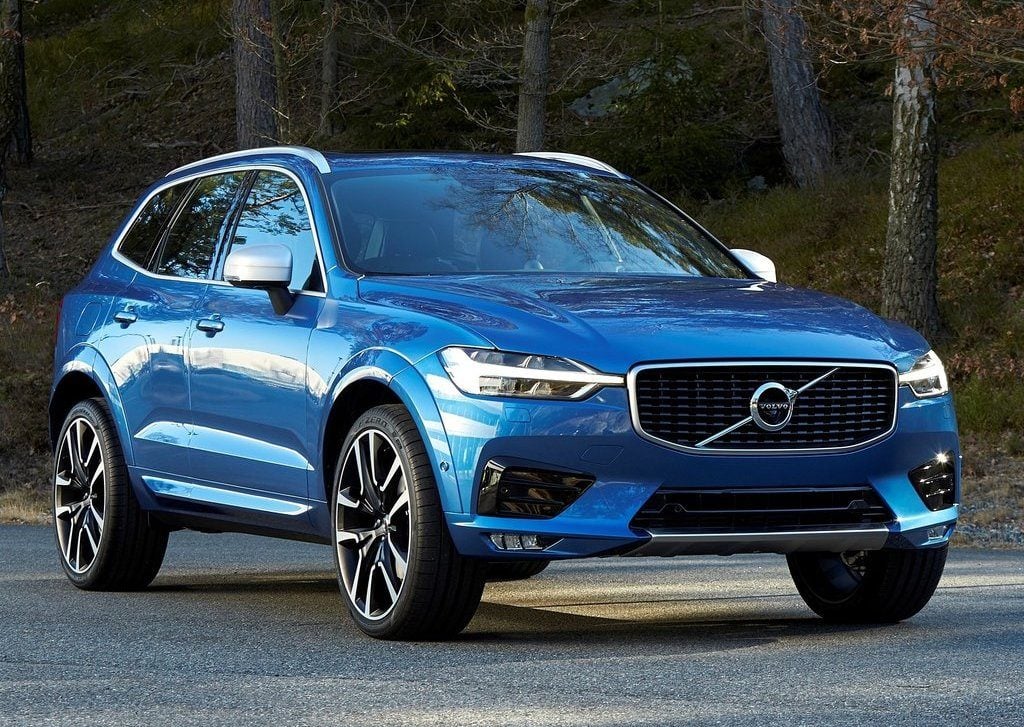 2018 volvo xc60 india official images front angle