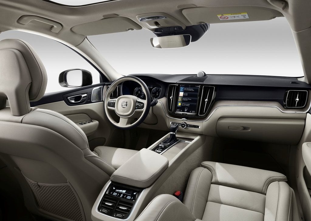 [Image: 2018-volvo-xc60-official-images-interior.jpg]