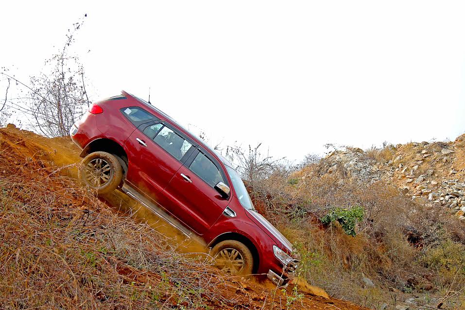 weekend getaways with suvs ford endeavour