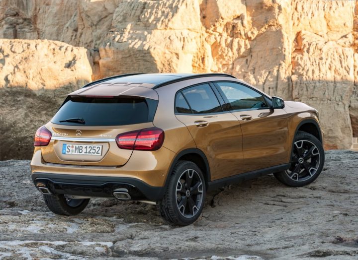 2017 mercedes gla facelift india images rear angle