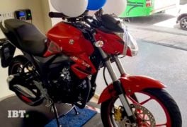 2017 suzuki gixxer red alloys