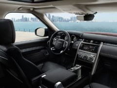 2017 land rover discovery images