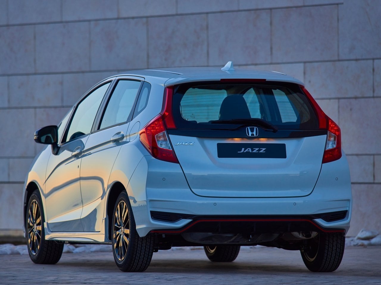 Honda Jazz 2018 Facelift Launch Date, Price in India, Specs, Mileage